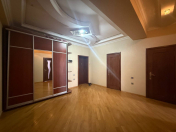 İcarəyə verilir 3 otaqlı 130 m2 yeni tikili Şah İsmayıl Xətai m.