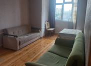 Satılır 2 otaqlı 55 m2 köhnə tikili Yasamal parkı