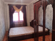 İcarəyə verilir 2 otaqlı 48 m2 köhnə tikili Gənclik m.