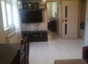 Satılır 3 otaqlı 60 m2 köhnə tikili Memar Əcəmi m.