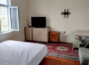 İcarəyə verilir 1 otaqlı 30 m2 həyət evi Nizami m.