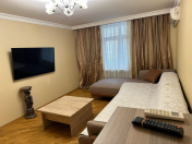 İcarəyə verilir 3 otaqlı 70 m2 köhnə tikili Gənclik m.