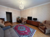 İcarəyə verilir 2 otaqlı 55 m2 köhnə tikili Elmlər Akademiyası m.