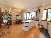 İcarəyə verilir 3 otaqlı 120 m2 köhnə tikili Azərbaycan kinoteatrı