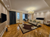 Satılır 4 otaqlı 150 m2 yeni tikili Gənclik m.