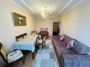 Satılır 2 otaqlı 55 m2 köhnə tikili Xalqlar Dostluğu m.