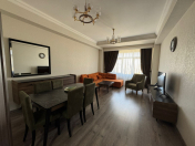 İcarəyə verilir 4 otaqlı 165 m2 yeni tikili Ağ şəhər