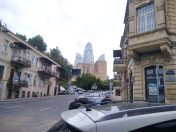 İcarəyə verilir 3 otaqlı 96 m2 ofis İçəri Şəhər m.