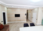 Satılır 3 otaqlı 100 m2 yeni tikili 28 May m.