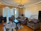 İcarəyə verilir 3 otaqlı 200 m2 yeni tikili Port Baku