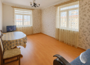 Satılır 3 otaqlı 65 m2 köhnə tikili Neapol dairəsi