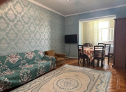 İcarəyə verilir 2 otaqlı 50 m2 köhnə tikili Elmlər Akademiyası m.