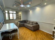 Satılır 3 otaqlı 80 m2 yeni tikili Gənclik m.