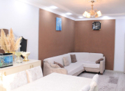 Satılır 3 otaqlı 80 m2 köhnə tikili Gənclik m.