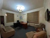 İcarəyə verilir 3 otaqlı 84 m2 ofis 28 May m.