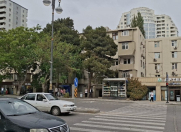 Satılır 1 otaqlı 30 m2 köhnə tikili Elmlər Akademiyası m.