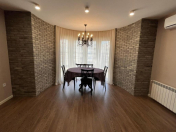 Satılır 3 otaqlı 140 m2 yeni tikili 8 Noyabr m.