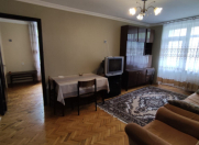 İcarəyə verilir 2 otaqlı 50 m2 köhnə tikili Dövlət Statistika Komitəsi