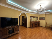 Satılır 3 otaqlı 150 m2 yeni tikili Nəriman Nərimanov m.