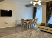 Satılır 4 otaqlı 230 m2 yeni tikili Nərimanov r.