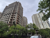 Satılır 4 otaqlı 144 m2 yeni tikili 28 May m.