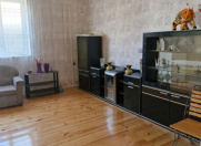 Satılır 7 otaqlı 300 m2 həyət evi Novxanı