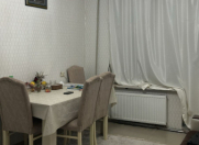 Satılır 2 otaqlı 60 m2 köhnə tikili Qara Qarayev m.