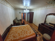 İcarəyə verilir 2 otaqlı 50 m2 köhnə tikili 4 mkr