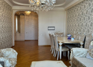 Satılır 3 otaqlı 110 m2 yeni tikili 1 mkr