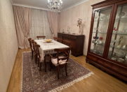 Satılır 4 otaqlı 100 m2 köhnə tikili Həzi Aslanov m.