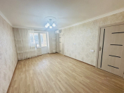 Satılır 2 otaqlı 38 m2 köhnə tikili Elmlər Akademiyası m.