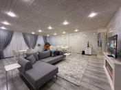 Satılır 3 otaqlı 180 m2 yeni tikili Qaraçuxur