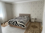 Satılır 5 otaqlı 2800 m2 həyət evi Zığ