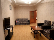 İcarəyə verilir 2 otaqlı 70 m2 köhnə tikili Gənclik m.