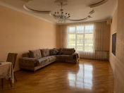 Satılır 3 otaqlı 147 m2 yeni tikili Həzi Aslanov m.