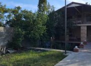 İcarəyə verilir 4 otaqlı 100 m2 həyət evi Qax