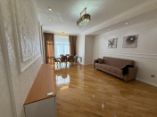 Satılır 2 otaqlı 95 m2 yeni tikili Nəriman Nərimanov m.