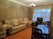 Satılır 2 otaqlı 70 m2 köhnə tikili Həzi Aslanov m.