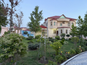 Satılır 6 otaqlı 300 m2 bağ evi Novxanı