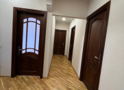 Satılır 5 otaqlı 130 m2 köhnə tikili 8 mkr