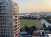 İcarəyə verilir 2 otaqlı 70 m2 köhnə tikili Gənclik m.