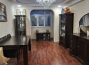 Satılır 4 otaqlı 90 m2 köhnə tikili Həzi Aslanov m.