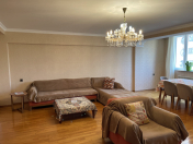 Satılır 5 otaqlı 170 m2 köhnə tikili Bakı Dövlət Universiteti