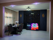 Satılır 5 otaqlı 150 m2 köhnə tikili Sahil