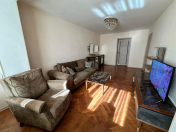 Satılır 3 otaqlı 80 m2 köhnə tikili Bridge Plaza