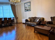 Satılır 3 otaqlı 180 m2 yeni tikili 28 May m.