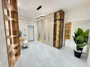 Satılır 3 otaqlı 130 m2 yeni tikili Gənclik m.