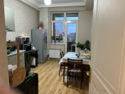 Satılır 2 otaqlı 62 m2 yeni tikili Xalqlar Dostluğu m.