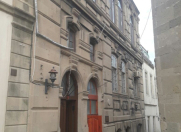 Satılır 4 otaqlı 68 m2 köhnə tikili İçəri Şəhər m.