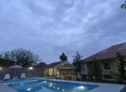 İcarəyə verilir 4 otaqlı 160 m2 bağ evi Qəbələ